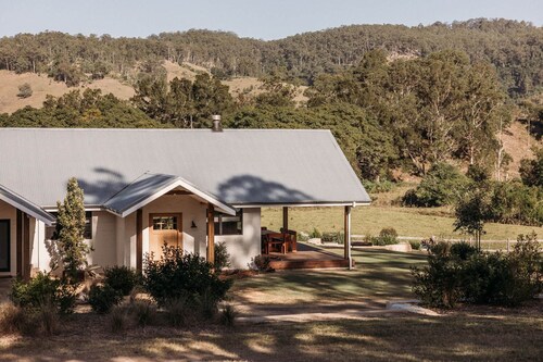 Wallaringa Farm: Luxury Australian Country Escape