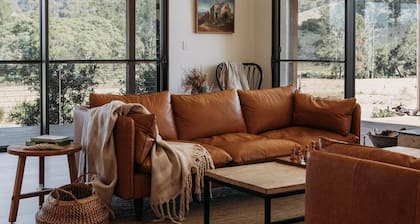 Wallaringa Farm: Luxury Australian Country Escape