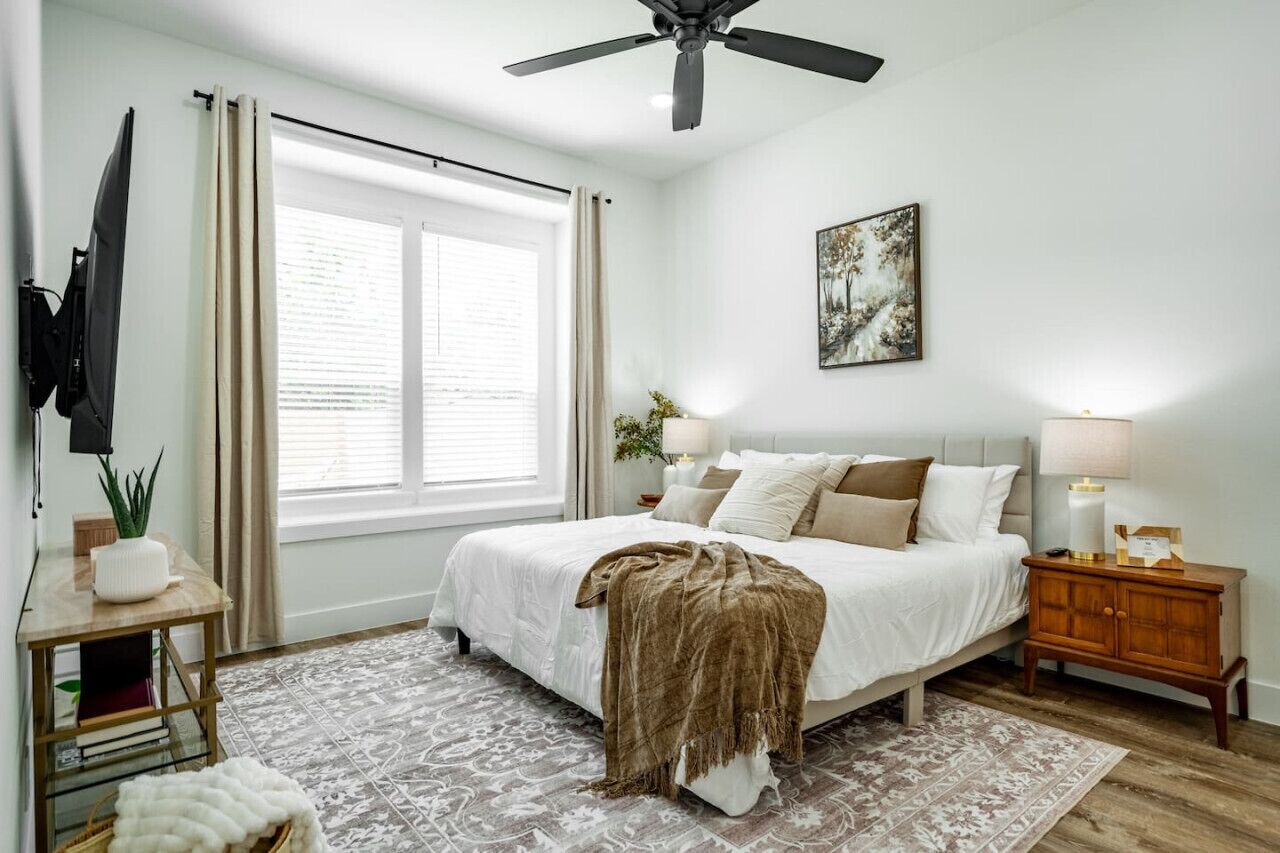 4 habitaciones, tabla de planchar con plancha y wifi 