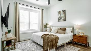 4 habitaciones, tabla de planchar con plancha y wifi