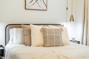 4 habitaciones, tabla de planchar con plancha y wifi 
