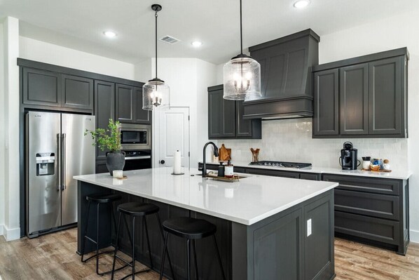 Fridge, microwave, oven, dishwasher