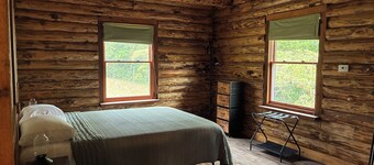 Chalet-Style Log Home  – Waynesville, Ohio