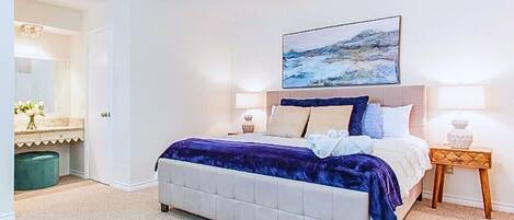 4 bedrooms, iron/ironing board, free WiFi, bed sheets