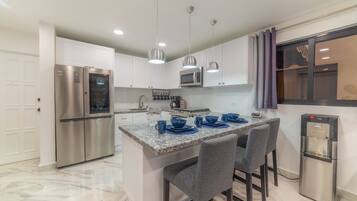 Condo de lujo | Servicio a la habitación