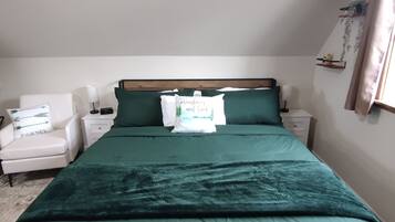 1 bedroom, desk, free WiFi, bed sheets