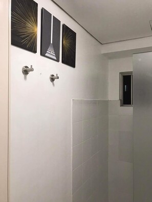 Interior - Near NAIA Manila Airport, "Budget No Frills" Condo, 4km to NAIA, 10L (Parañaque)