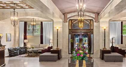 Studio Hotel at WorldMark The Camlin - World Cup Timeshare