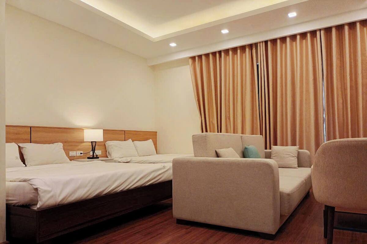 Basic Studio, Balcony, Beach View | Desk, laptop workspace, blackout curtains, soundproofing