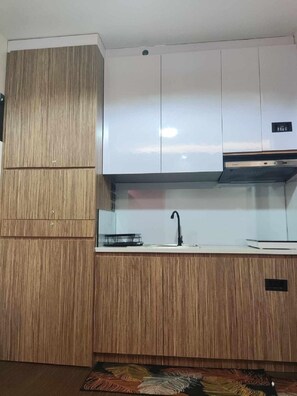 Private kitchen - Near NAIA Manila Airport, Lovely Studio Condotel, 4km to NAIA, 7A (Parañaque)