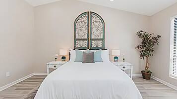 3 bedrooms, iron/ironing board, WiFi, bed sheets