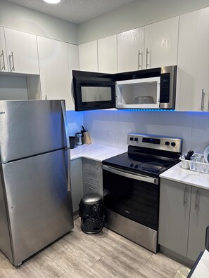 Microwave, oven, stovetop, dishwasher