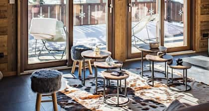 Chalet on the slopes with indoor pool- up to 15 guests