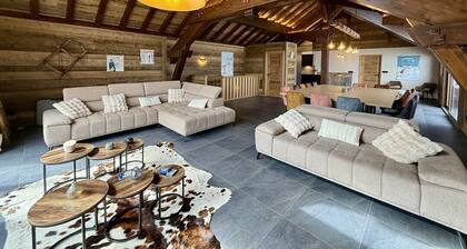 Chalet 15 couchages sur les pistes avec piscine