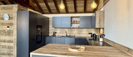 Kühlschrank, Kochgeschirr/Geschirr/Besteck