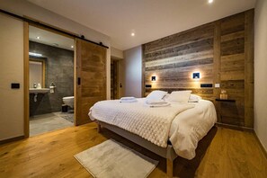 5 bedrooms, free WiFi