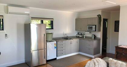 Redwood Cottage - Essential Comfort