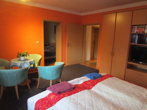 Vacation apartment near the old town and lake