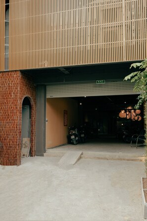 Mặt tiền nơi lưu trú