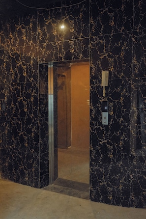 Elevator