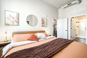 WiFi - 1 BR, Coffee Bar, Hot Tub, Gym (Boise)