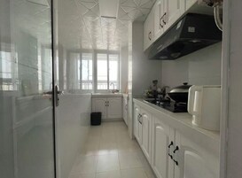 Apartamento clásico, no fumadores | Espacio para trabajar con un portátil y wifi gratis