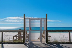 On the beach - Surfside 609 | Renovated Gulf Front Condo with Wraparound Balcony! | Pickleball! |2 PM Check in! Royal Palm Grille on Site! | Amenities Galore! Large Pool and Hot Tub | Walk to Whale's Tail (Miramar Beach)