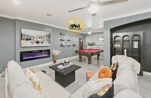 TV connectée, cheminée