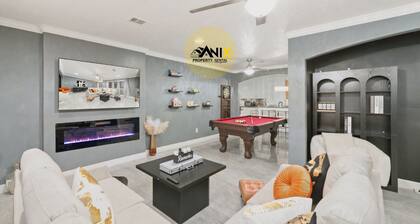 Your Houston Another Home, 4BR/2BA, near Galleria & Med Center • Modern Central