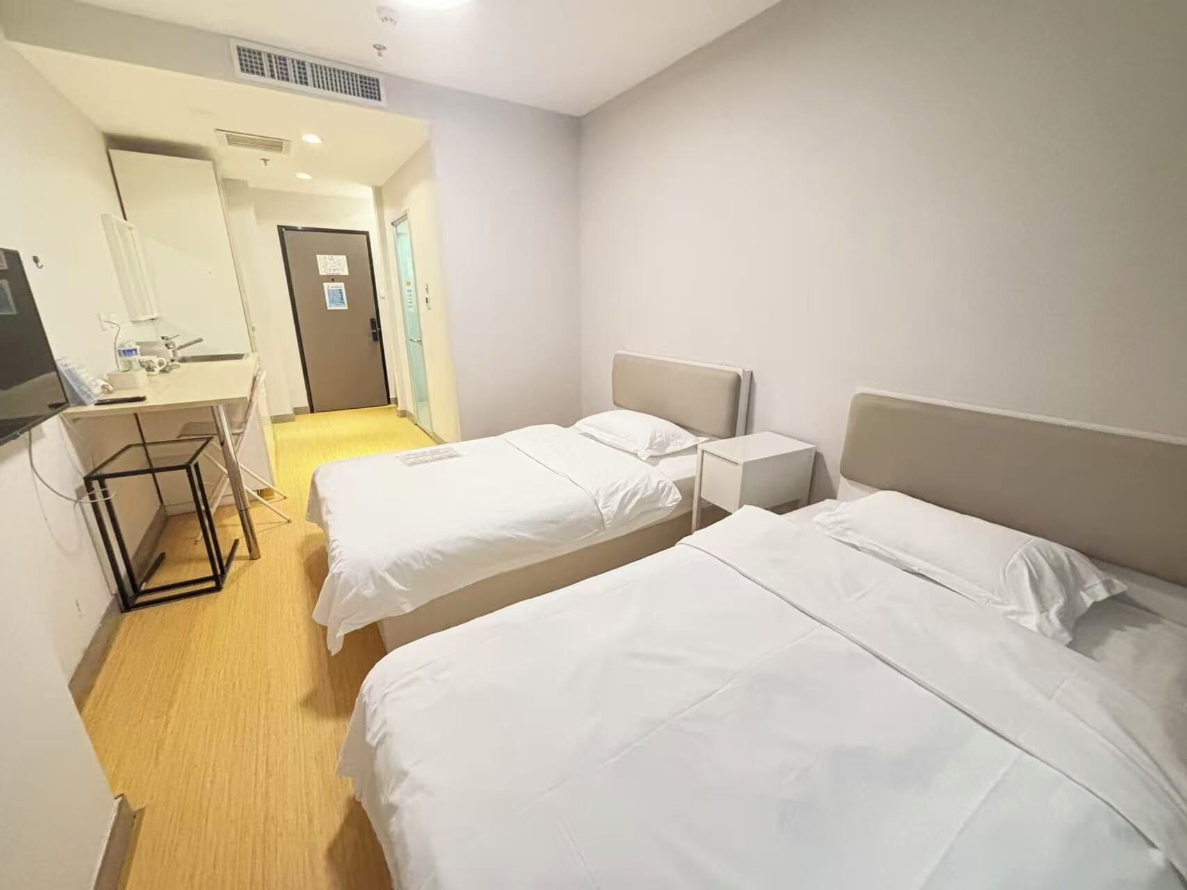 Economy Twin Room