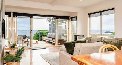 Absolute Waterfront Escape, Deck & Games Room