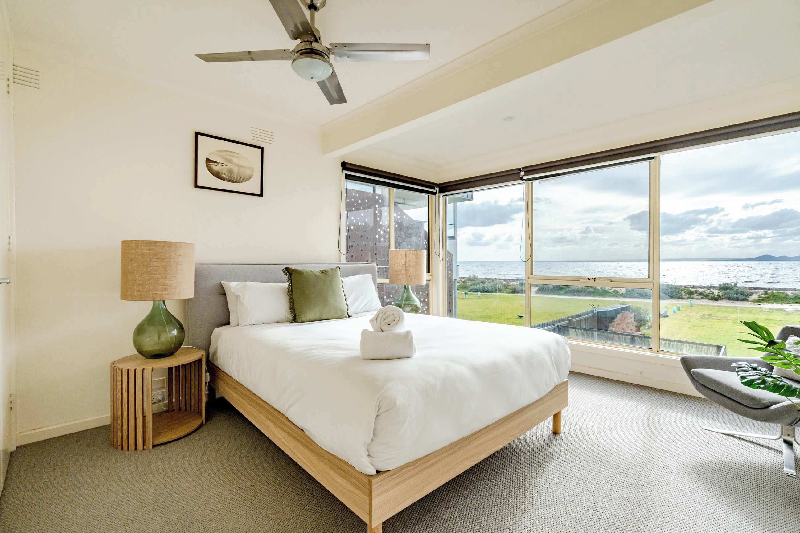 4 bedrooms, WiFi, bed sheets