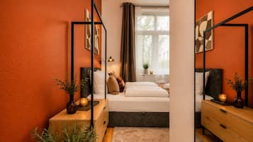 1 chambre, bureau, fer et planche Ă repasser, lit parapluie