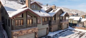 Group of 40? 4 Side-by-Side Homes, Walk to Park City Mountain & Main, Hot Tubs