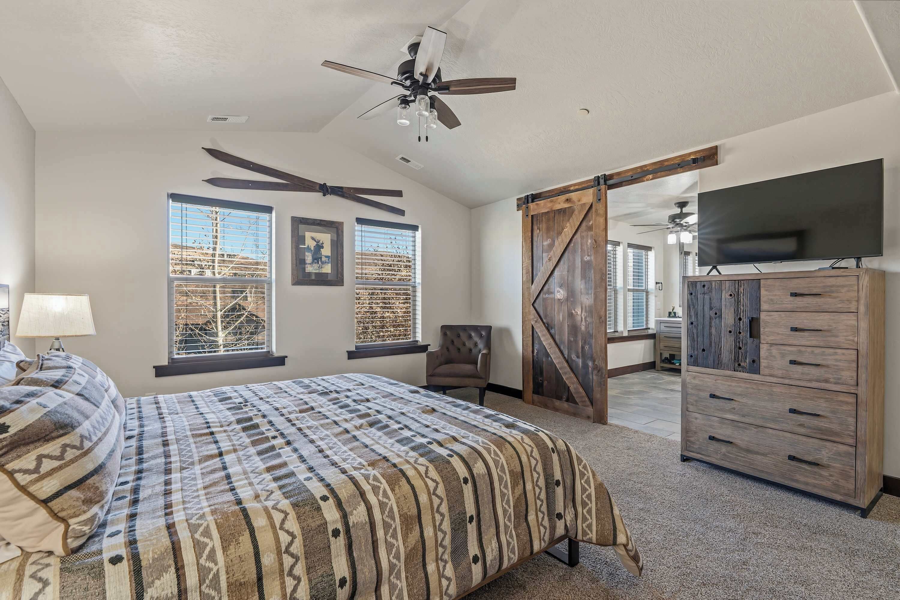 4 chambres, fer et planche à repasser, lit parapluie, Wi-Fi