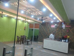 Pintu masuk hartanah