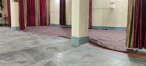 Shared Dormitory | Free WiFi, bed sheets - Ayodhya Cantt Palace & Restaurant (Faizabad)