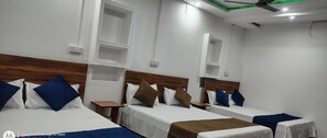 Free WiFi, bed sheets - Ayodhya Cantt Palace & Restaurant (Faizabad)