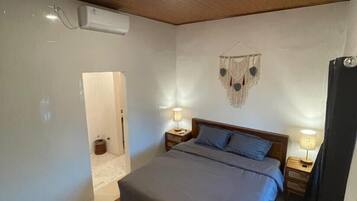 Kamar Double Superior, balkon, pemandangan kolam renang | Interior