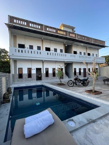 Pradnya Homestay - 1Bedroom Near Uluwatu