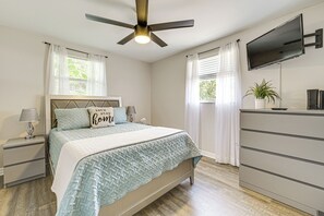 2 Schlafzimmer, Schreibtisch, Bügeleisen/Bügelbrett, Internetzugang