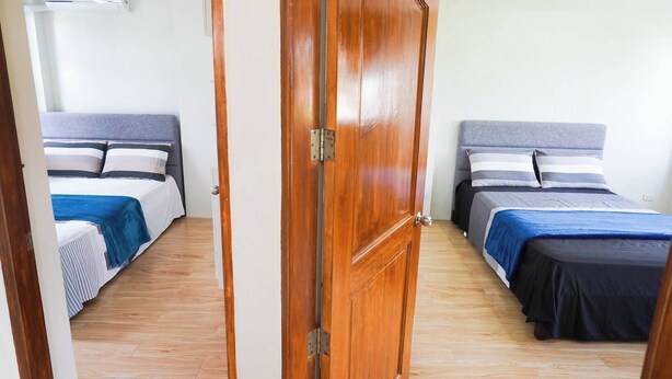 Unclassified image, 1 of 84, button - Room-luxurious Double Deluxe With Wifi n (Lucena)