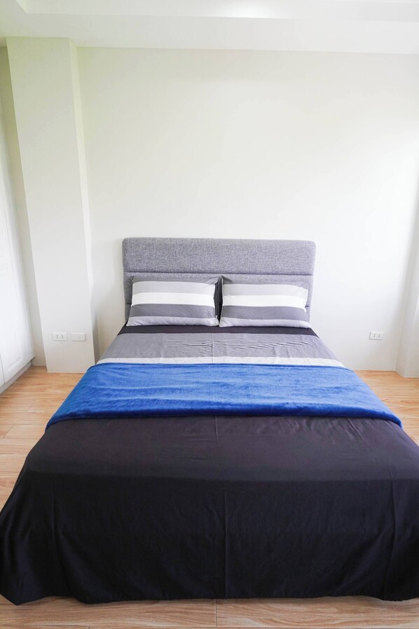 Habitación, 1 habitación, terraza, vistas al jardín | 1 dormitorio