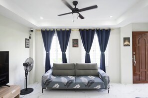 Chambre, 1 chambre, terrasse, vue jardin | Coin séjour