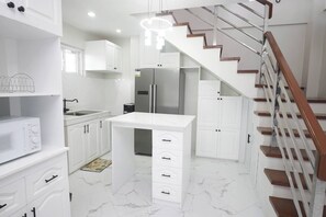 Room, 1 Bedroom, Terrace, Garden View | Interior