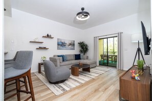 Smart TV, table football