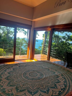 Villa, 3 Bedrooms, Smoking, Balcony