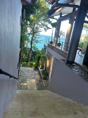 Villa, 3 Schlafzimmer, Raucher, Balkon | Unterkunftsgelände