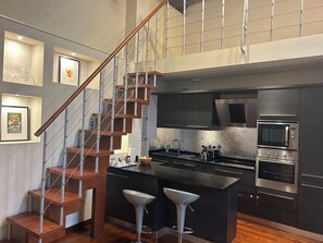 Mikrowelle, Ofen, Herdplatte, Geschirrspüler