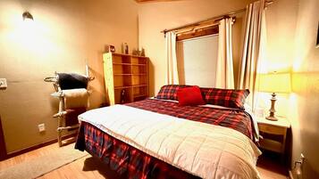 2 bedrooms, WiFi, bed sheets